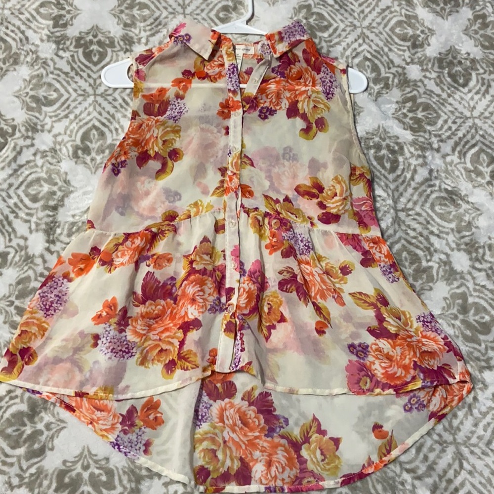 Floral Sleeveless Blouse - Multicolor